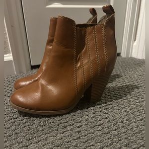 Francesca’s heeled boots